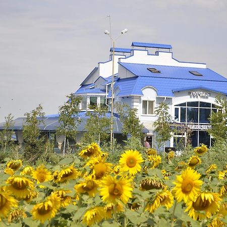 Hotel Vivat Provincia Takhtaulove Exterior foto